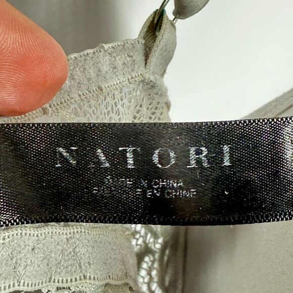 C 13 Natori gray lace Bliss Perfection Contour Underwire Bra size 32D - Picture 2 of 8